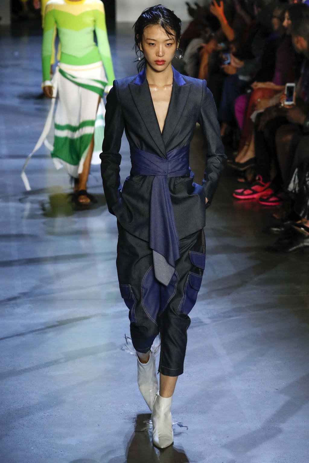 Fashion Week New York Spring/Summer 2019 look 25 from the Prabal Gurung collection 女装