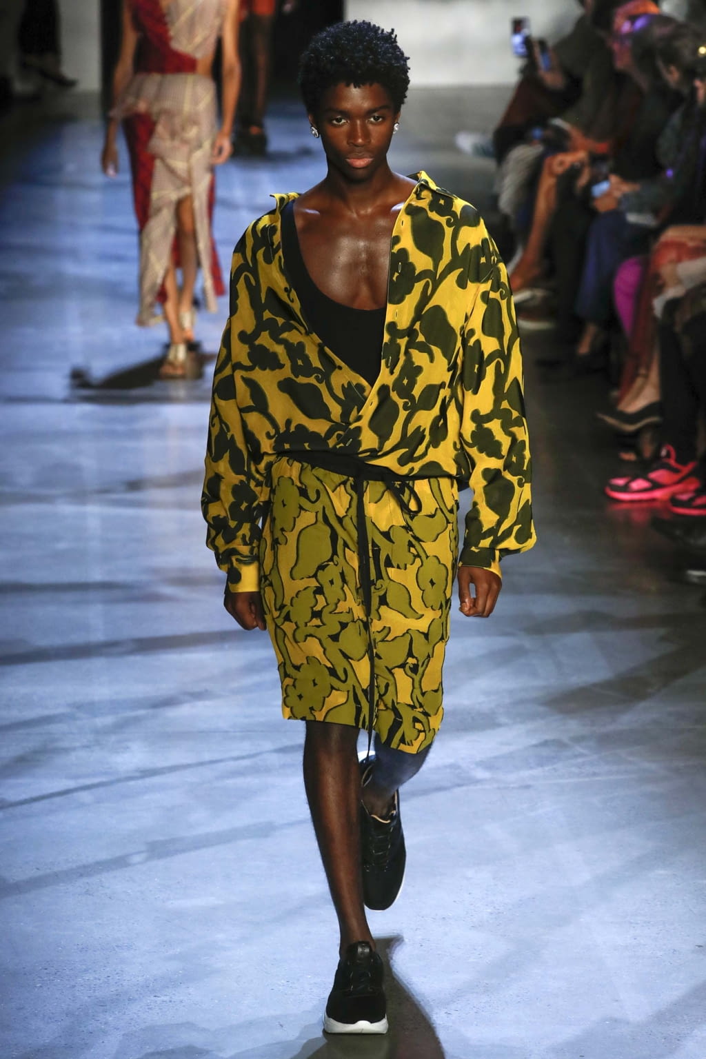 Fashion Week New York Spring/Summer 2019 look 43 from the Prabal Gurung collection womenswear