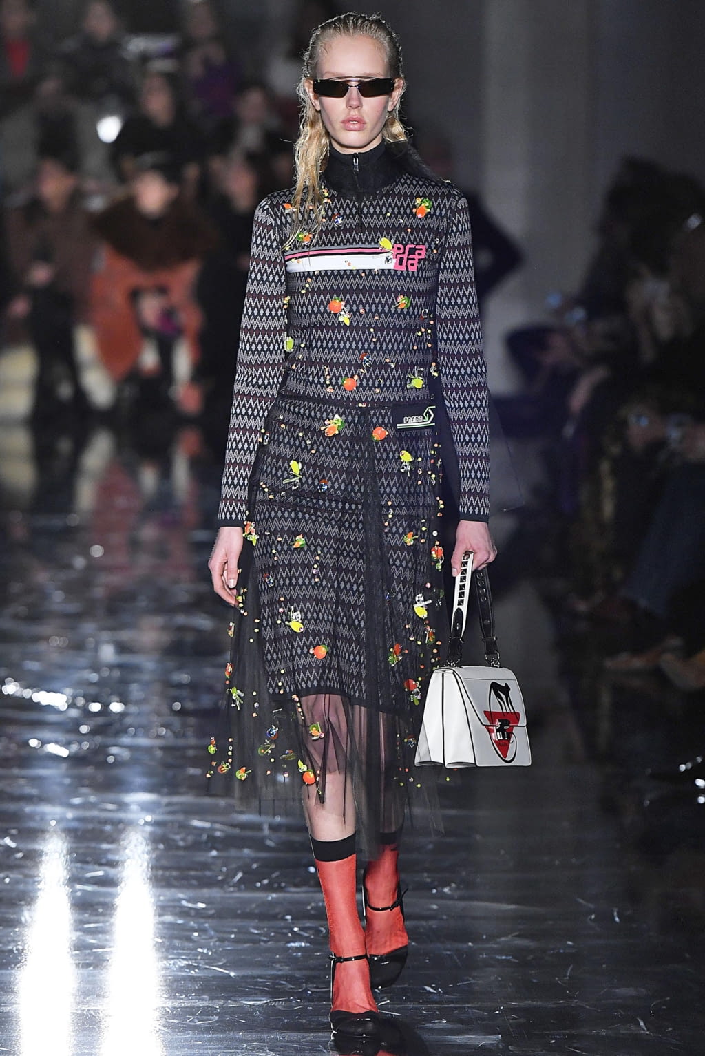 Fashion Week Milan Fall/Winter 2018 look 17 from the Prada collection 女装