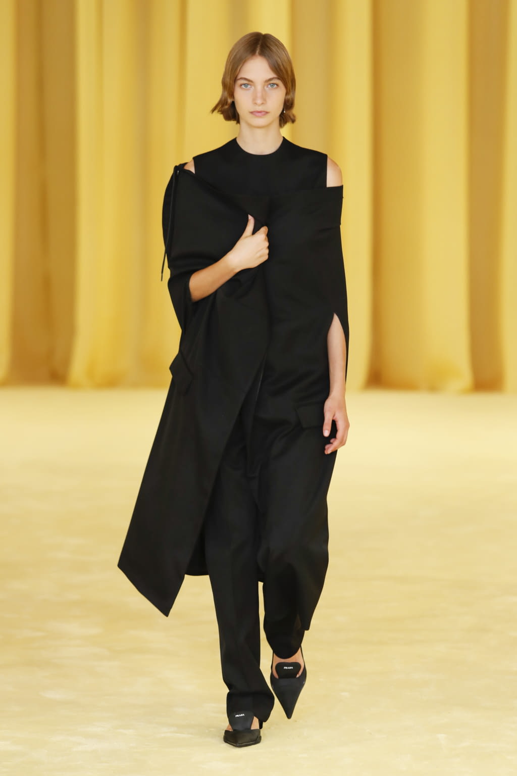 Fashion Week Milan Spring/Summer 2021 look 8 de la collection Prada womenswear