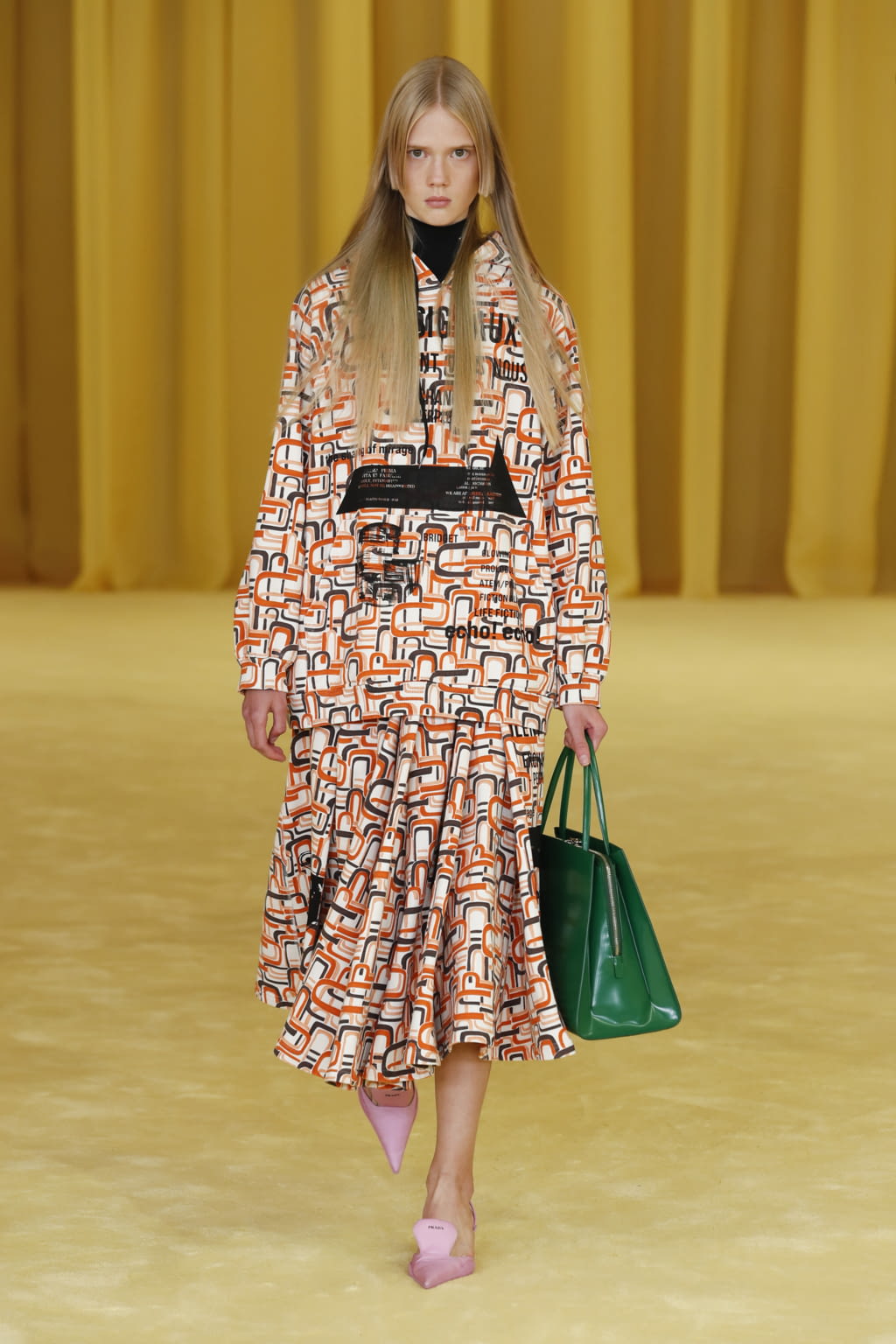 Fashion Week Milan Spring/Summer 2021 look 27 from the Prada collection 女装