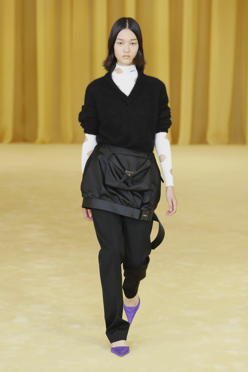 Fashion Week Milan Spring/Summer 2021 look 33 from the Prada collection 女装