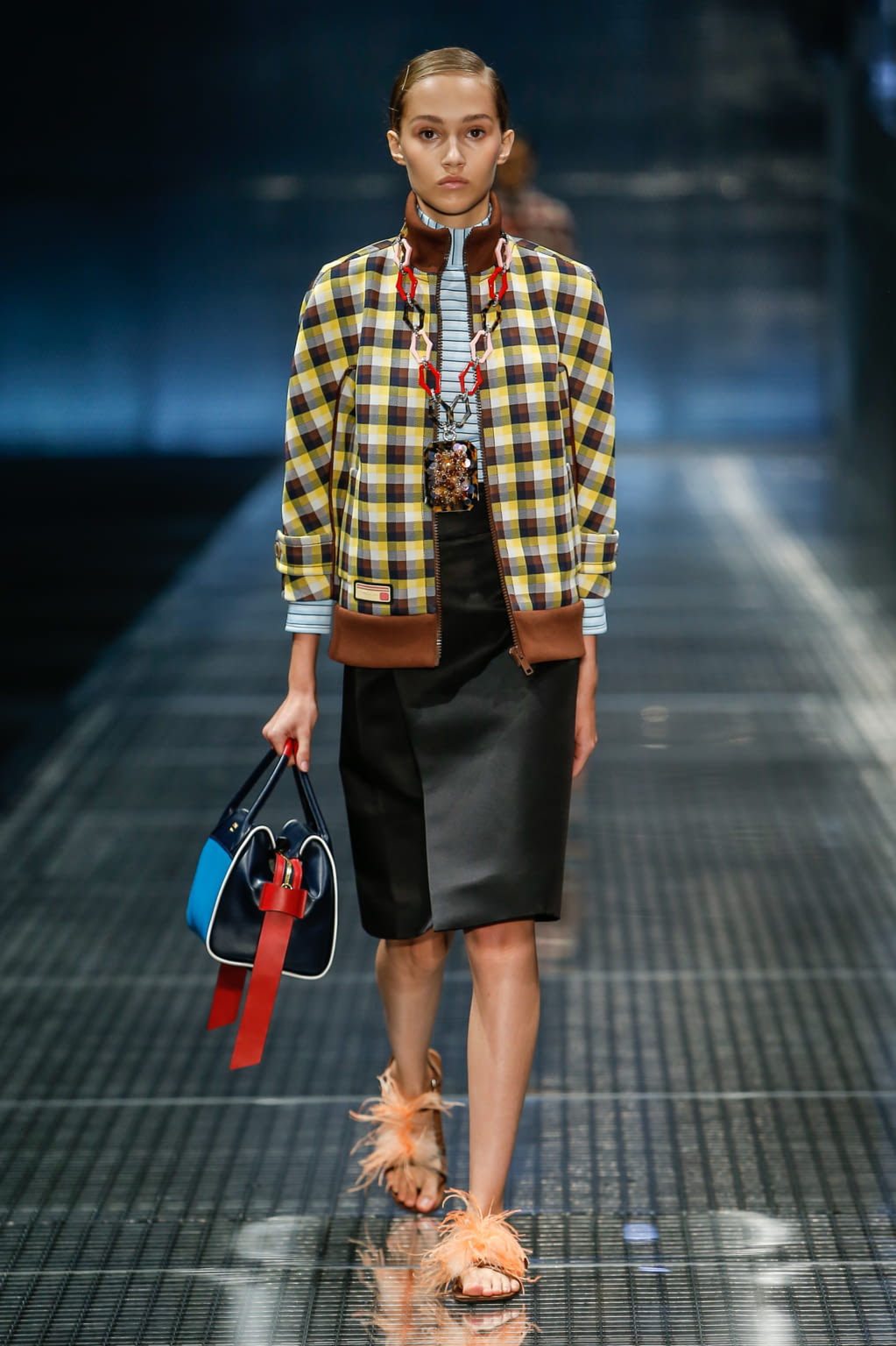 Fashion Week Milan Spring/Summer 2017 look 9 from the Prada collection 女装