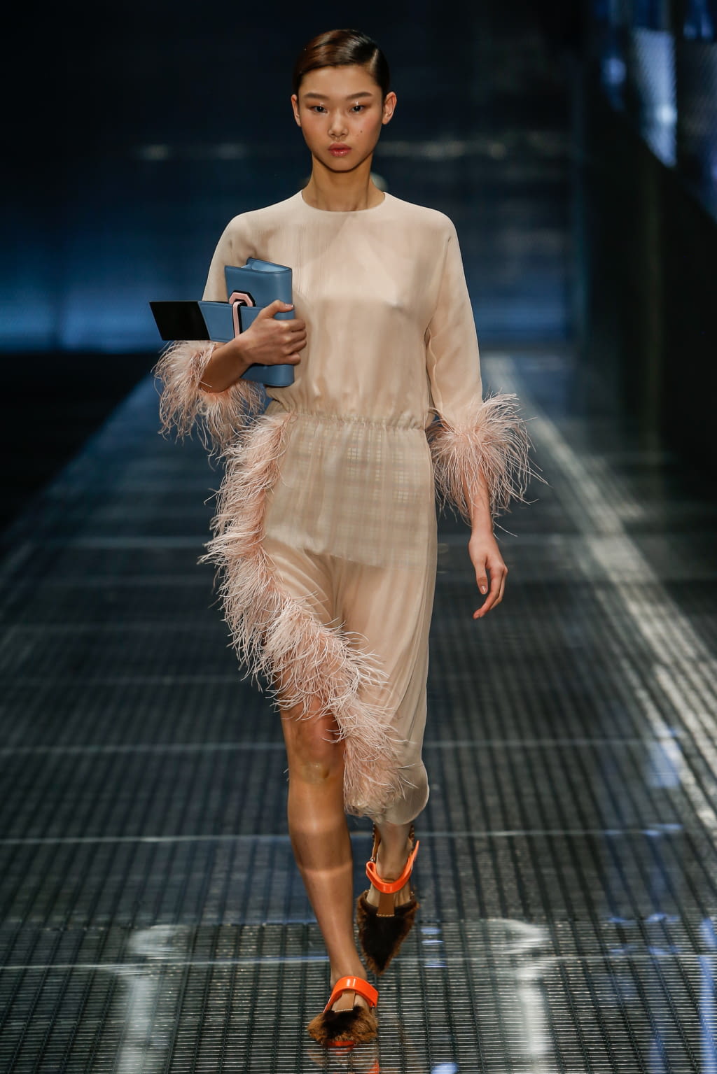 Fashion Week Milan Spring/Summer 2017 look 43 de la collection Prada womenswear