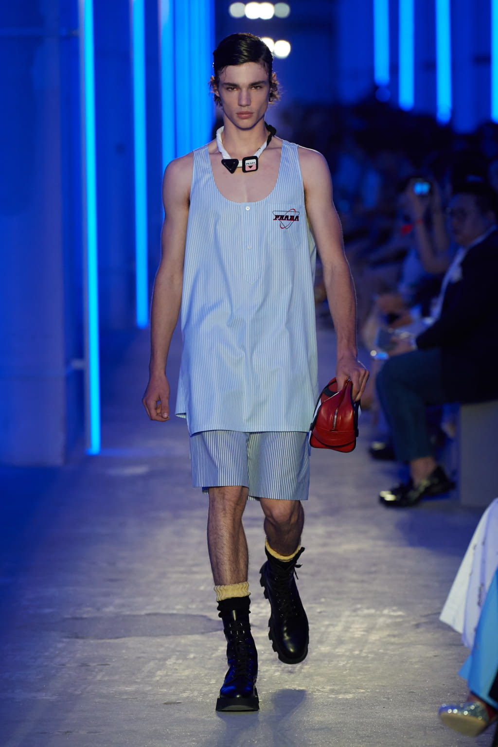 Fashion Week Milan Spring/Summer 2020 look 4 de la collection Prada menswear