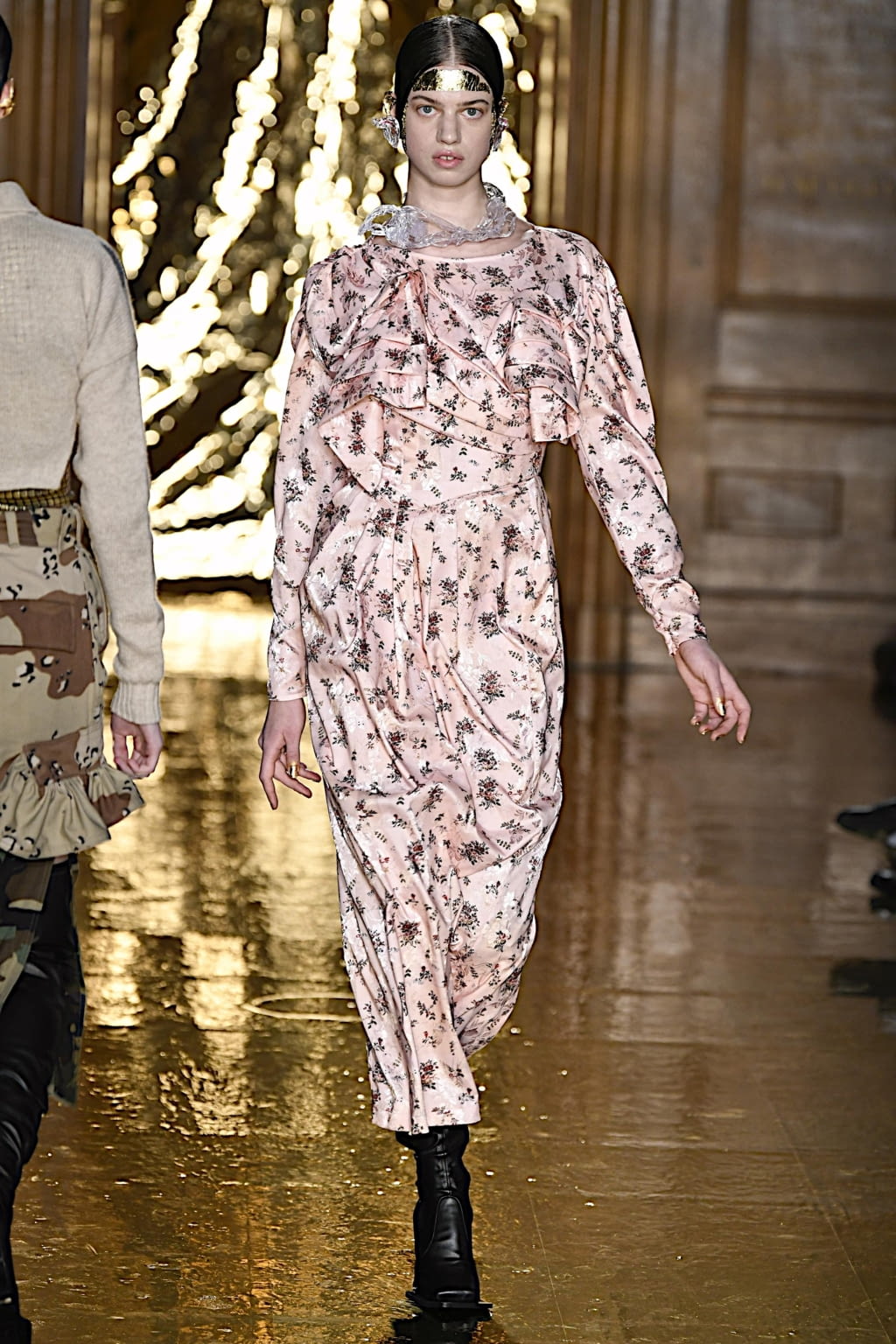 Fashion Week London Fall/Winter 2020 look 20 from the Preen by Thornton Bregazzi collection 女装