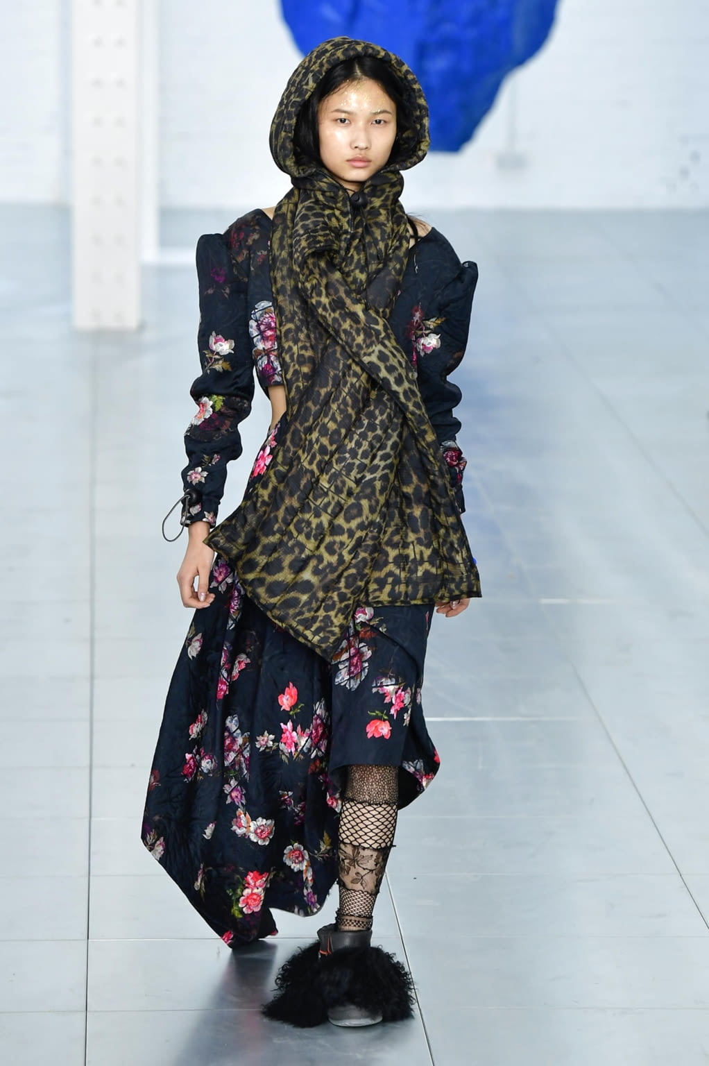 Fashion Week London Fall/Winter 2018 look 17 from the Preen by Thornton Bregazzi collection 女装