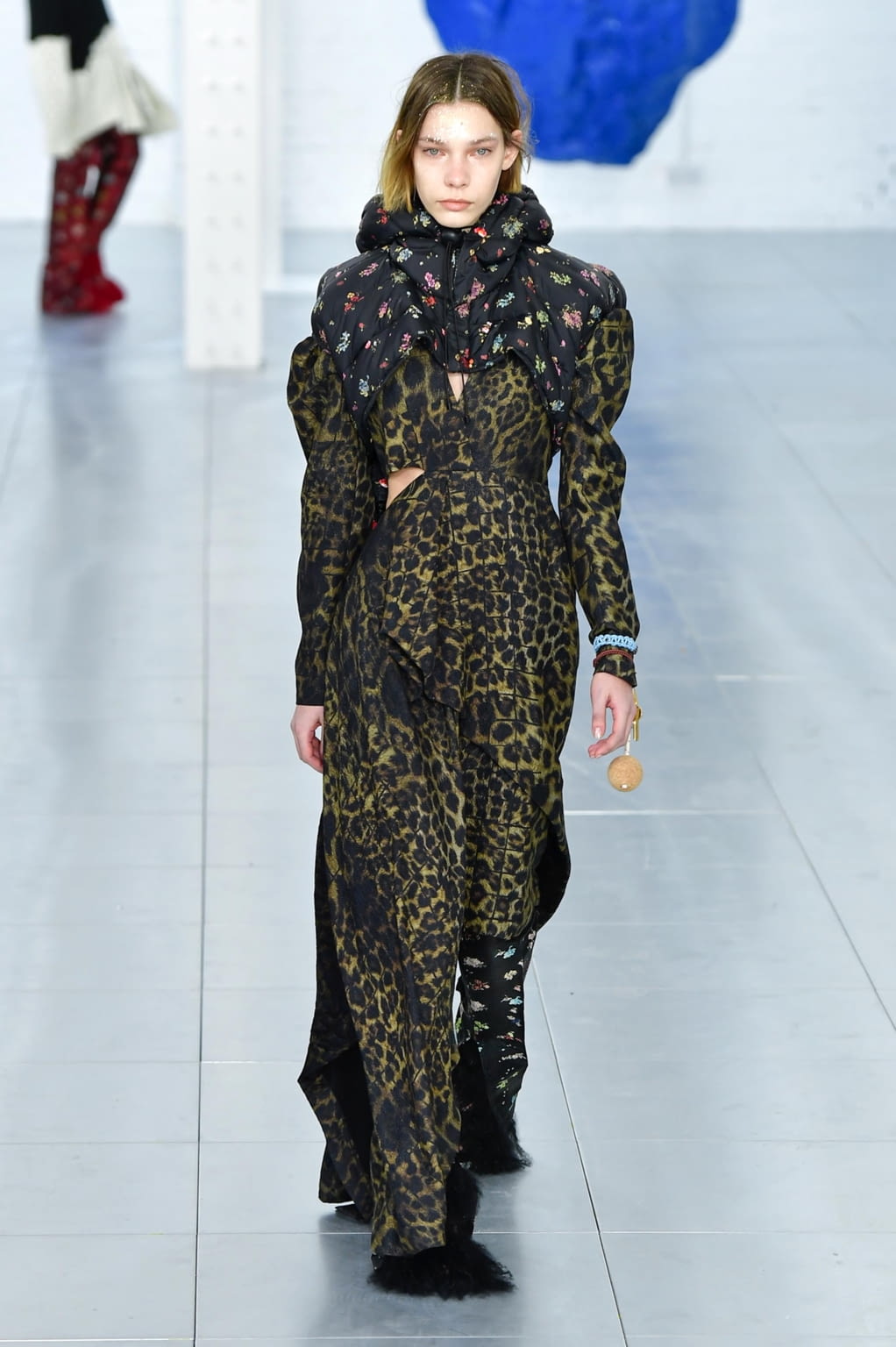 Fashion Week London Fall/Winter 2018 look 19 from the Preen by Thornton Bregazzi collection 女装