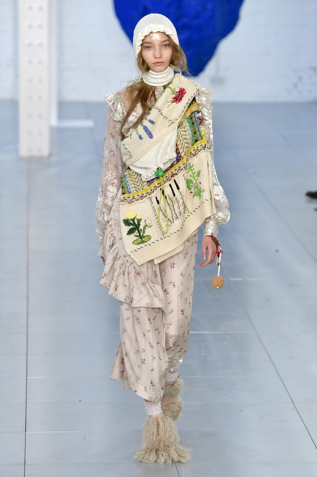 Fashion Week London Fall/Winter 2018 look 35 from the Preen by Thornton Bregazzi collection 女装
