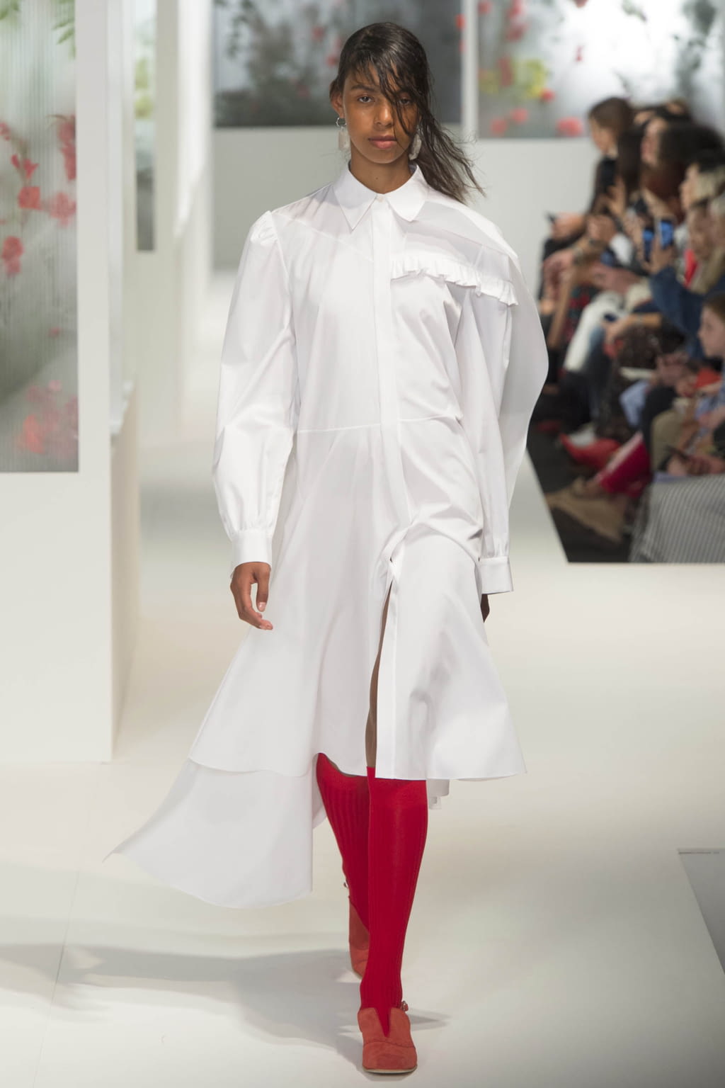 Fashion Week London Spring/Summer 2018 look 3 from the Preen by Thornton Bregazzi collection womenswear