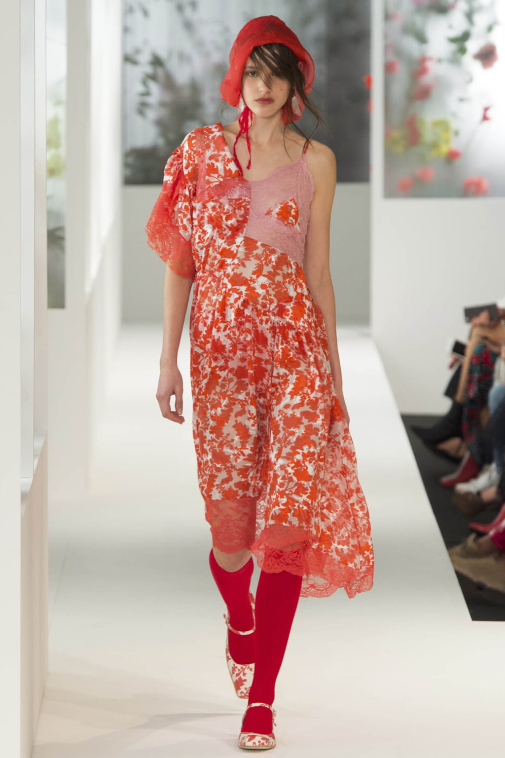 Fashion Week London Spring/Summer 2018 look 36 from the Preen by Thornton Bregazzi collection womenswear