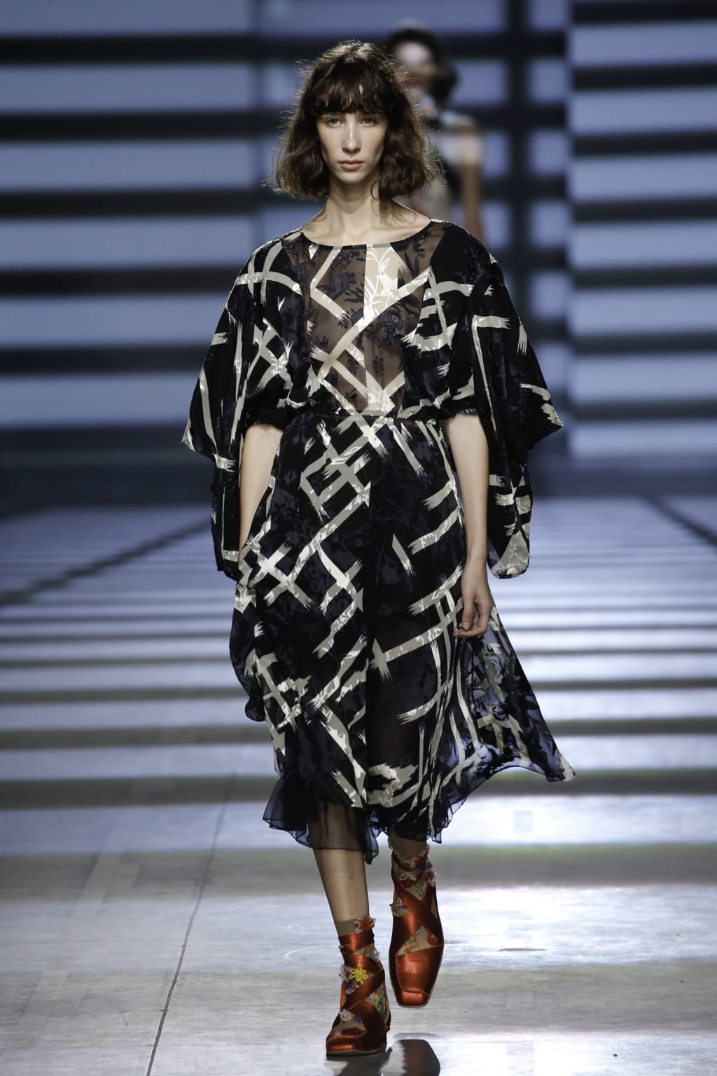 Fashion Week London Spring/Summer 2020 look 26 from the Preen by Thornton Bregazzi collection 女装