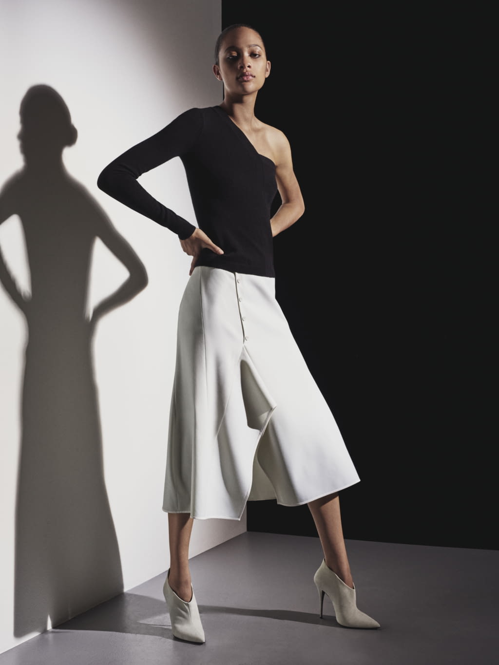 Fashion Week New York Pre-Fall 2018 look 10 from the Narciso Rodriguez collection womenswear
