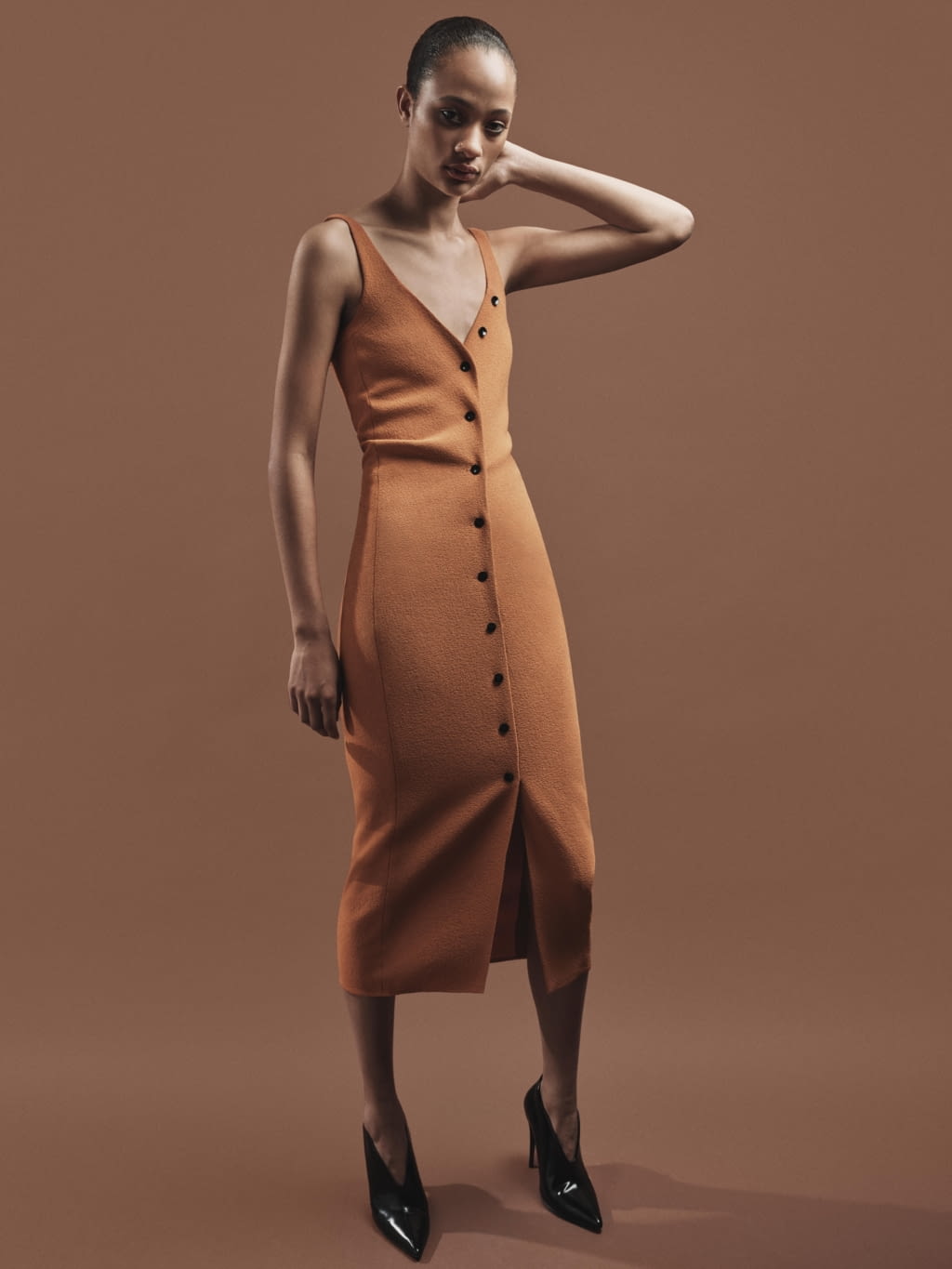 Fashion Week New York Pre-Fall 2018 look 6 from the Narciso Rodriguez collection womenswear