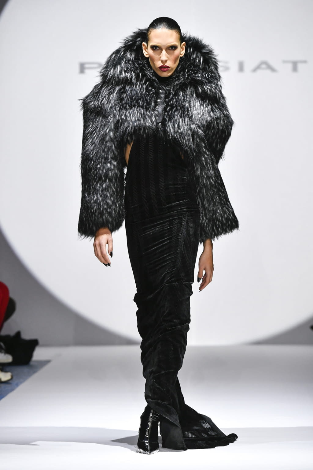 Fashion Week Paris Fall/Winter 2022 look 2 de la collection Pressiat womenswear