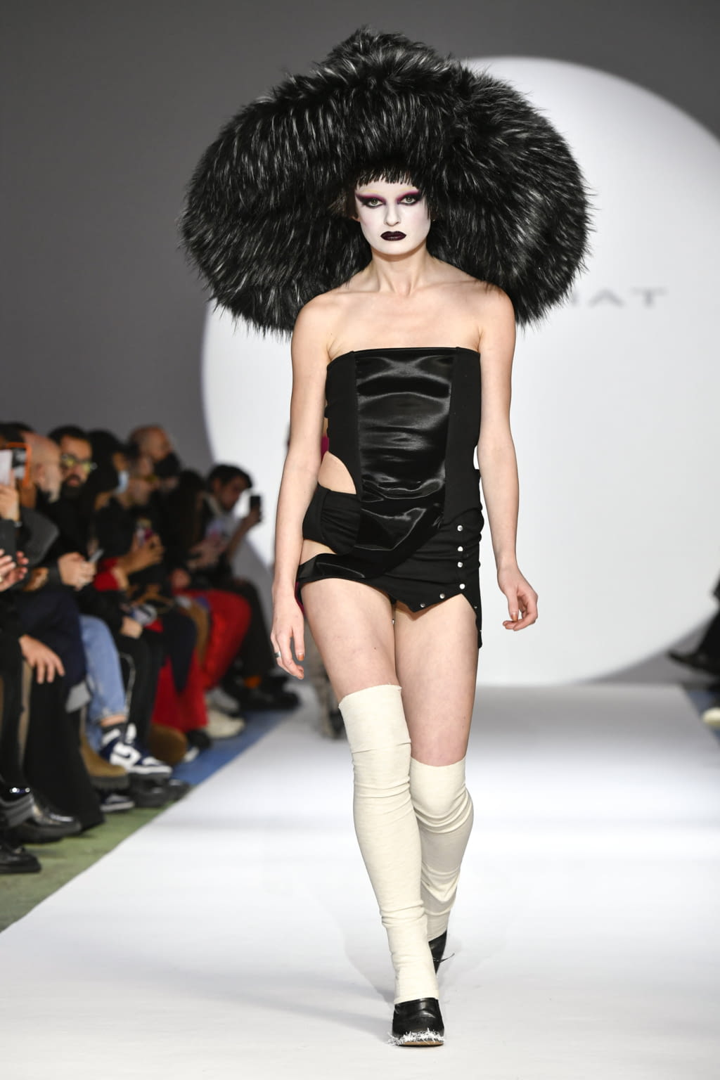 Fashion Week Paris Fall/Winter 2022 look 8 de la collection Pressiat womenswear
