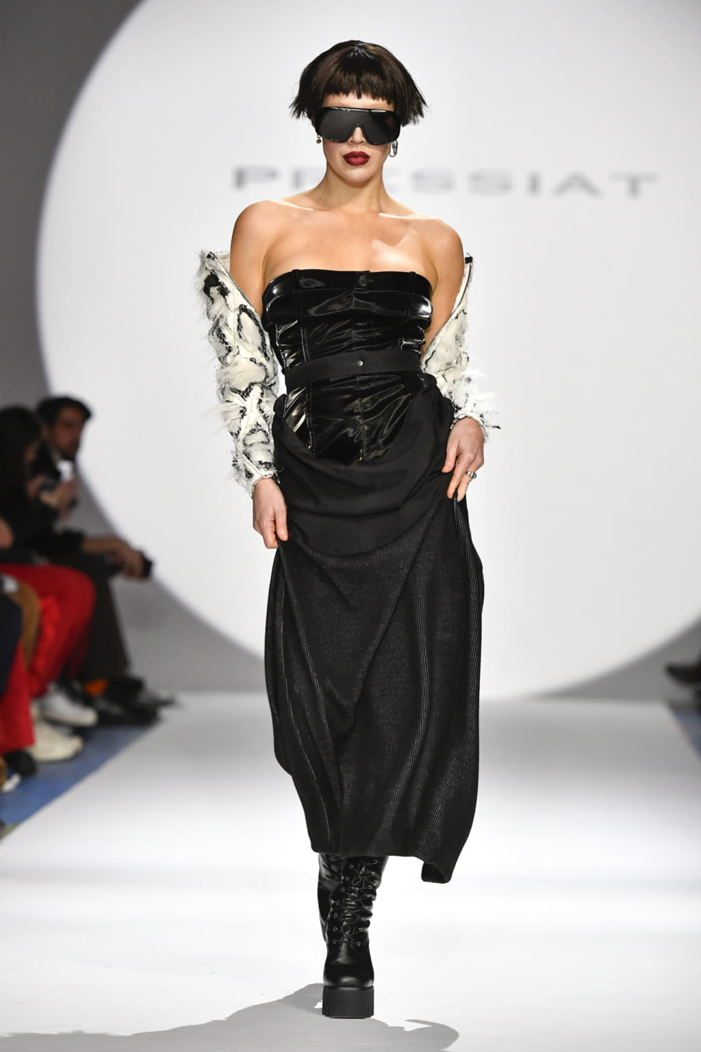 Fashion Week Paris Fall/Winter 2022 look 15 from the Pressiat collection 女装