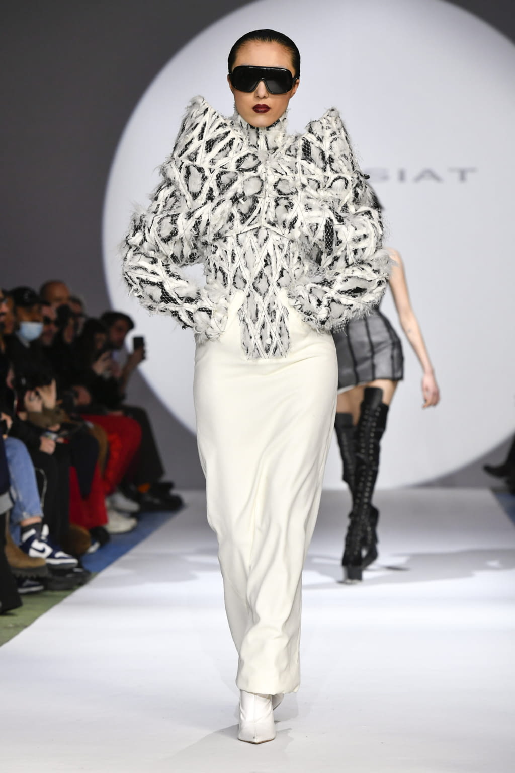 Fashion Week Paris Fall/Winter 2022 look 16 from the Pressiat collection womenswear