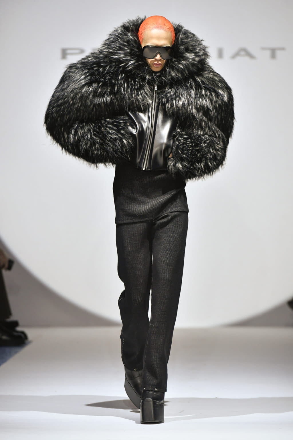 Fashion Week Paris Fall/Winter 2022 look 23 from the Pressiat collection womenswear