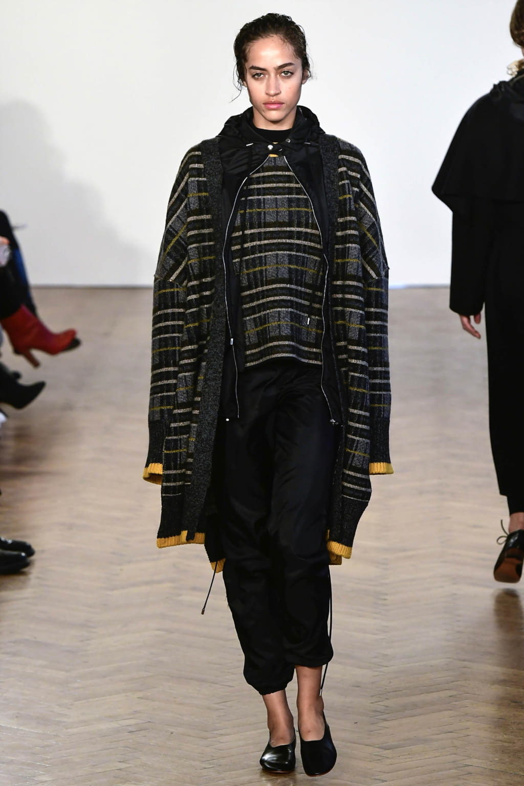 Fashion Week London Fall/Winter 2017 look 16 from the Pringle of Scotland collection 女装