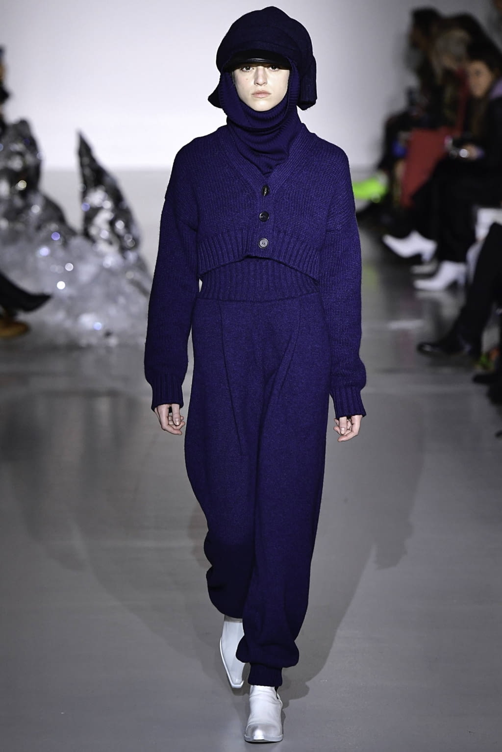 Fashion Week London Fall/Winter 2019 look 2 from the Pringle of Scotland collection 女装