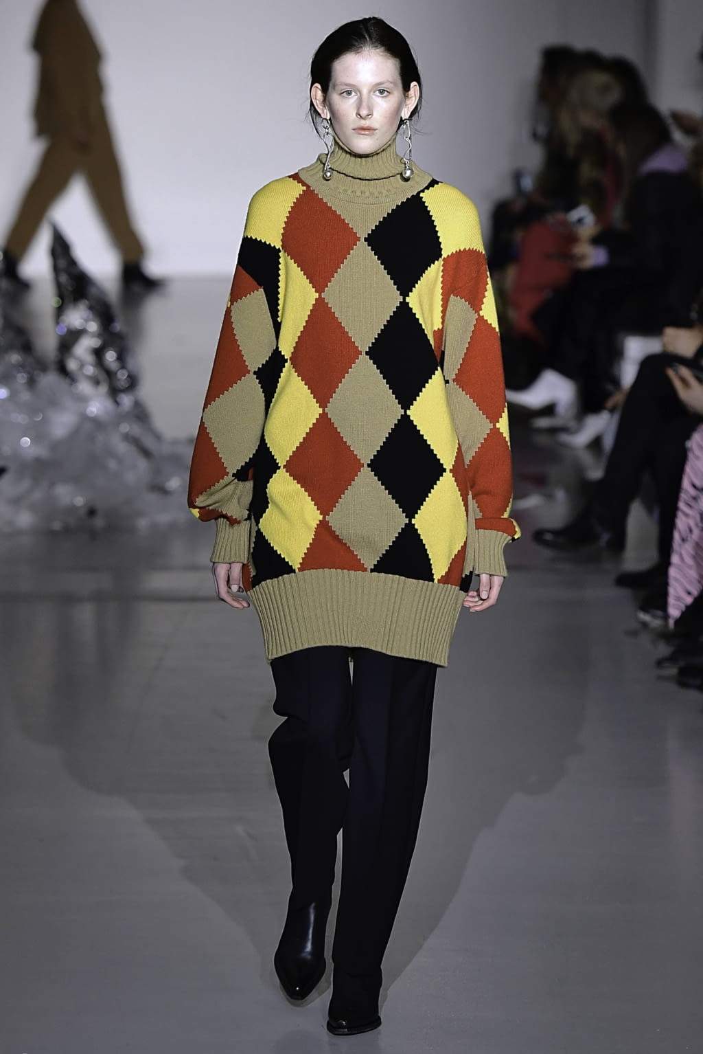 Fashion Week London Fall/Winter 2019 look 15 from the Pringle of Scotland collection 女装