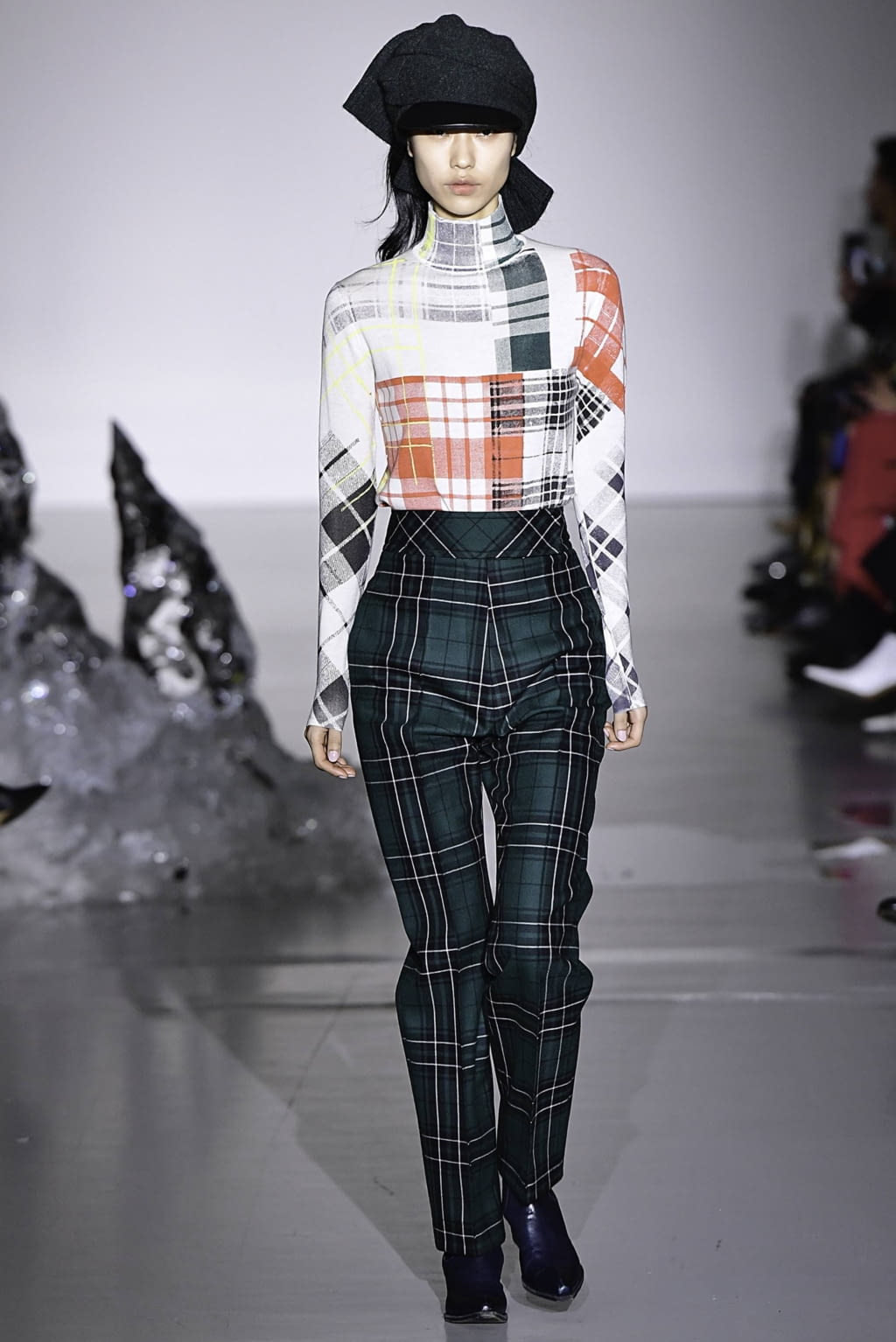 Fashion Week London Fall/Winter 2019 look 19 from the Pringle of Scotland collection 女装