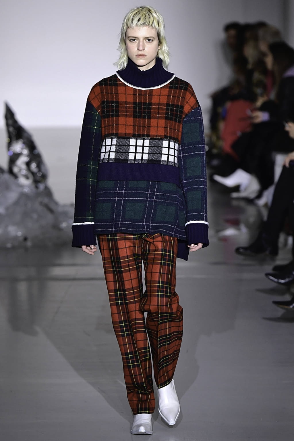Fashion Week London Fall/Winter 2019 look 20 from the Pringle of Scotland collection womenswear