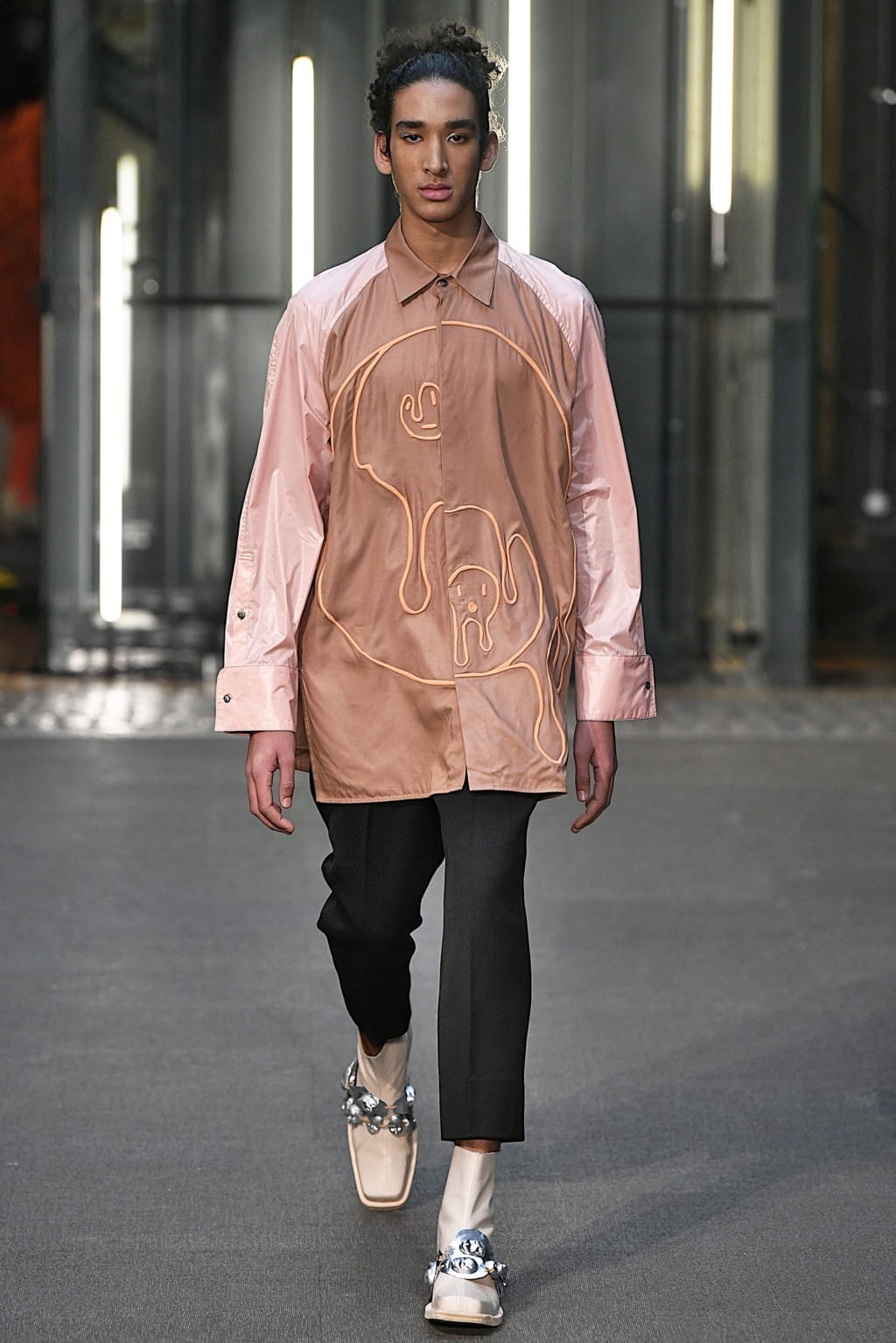 Fashion Week London Fall/Winter 2019 look 9 from the Pronounce collection menswear