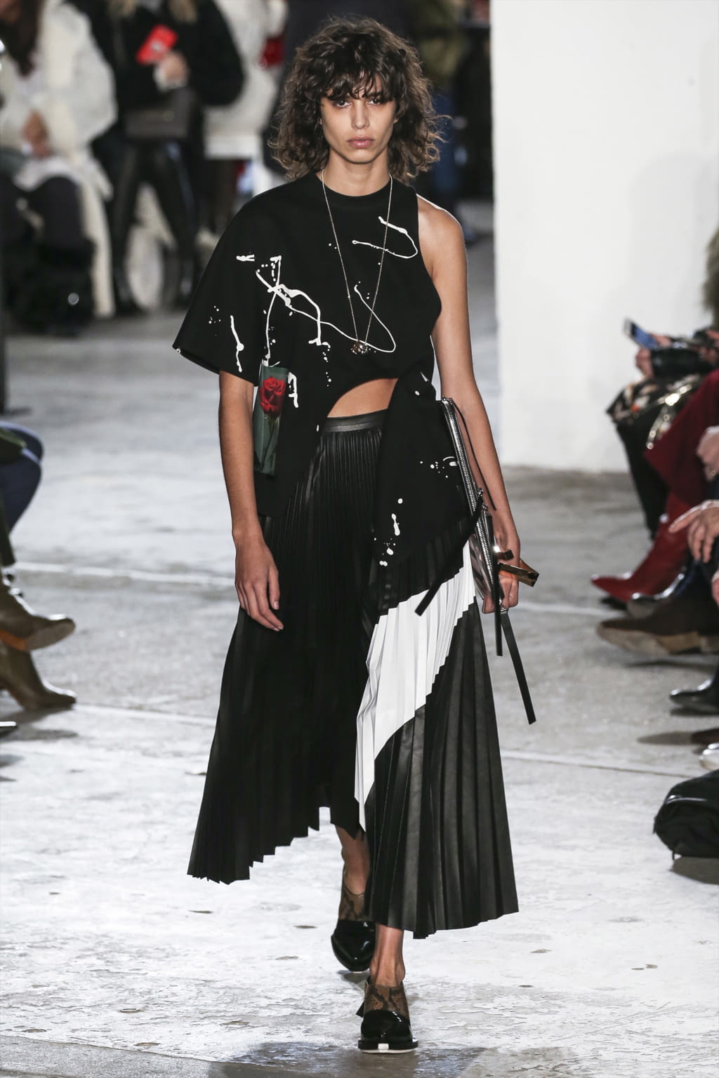 Fashion Week New York Fall/Winter 2017 look 16 from the Proenza Schouler collection 女装