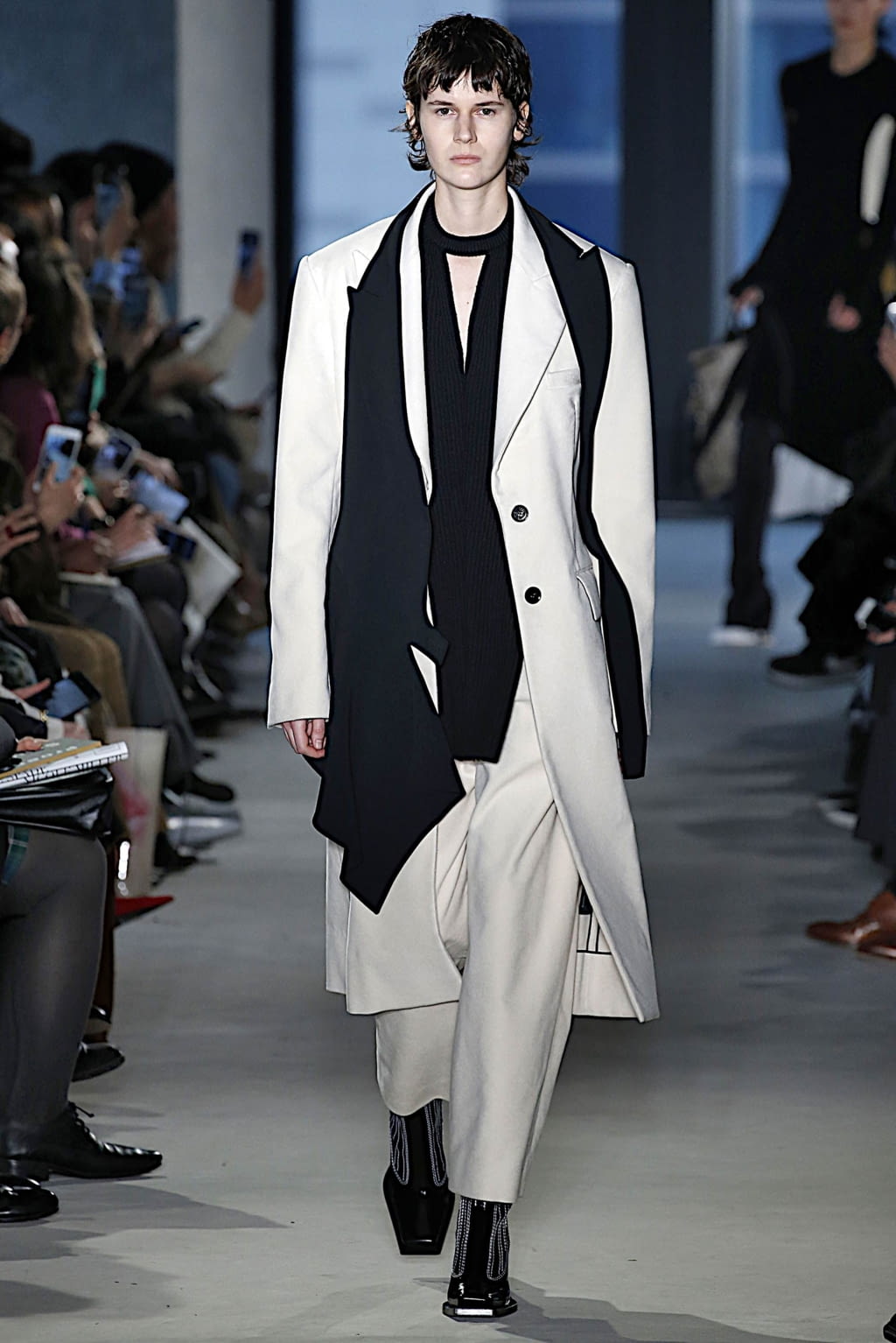 Fashion Week New York Fall/Winter 2019 look 2 from the Proenza Schouler collection 女装