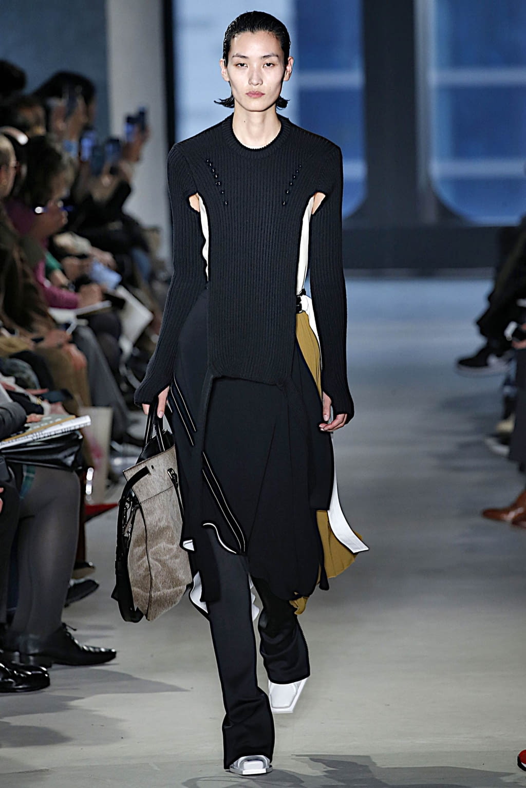 Fashion Week New York Fall/Winter 2019 look 3 from the Proenza Schouler collection 女装
