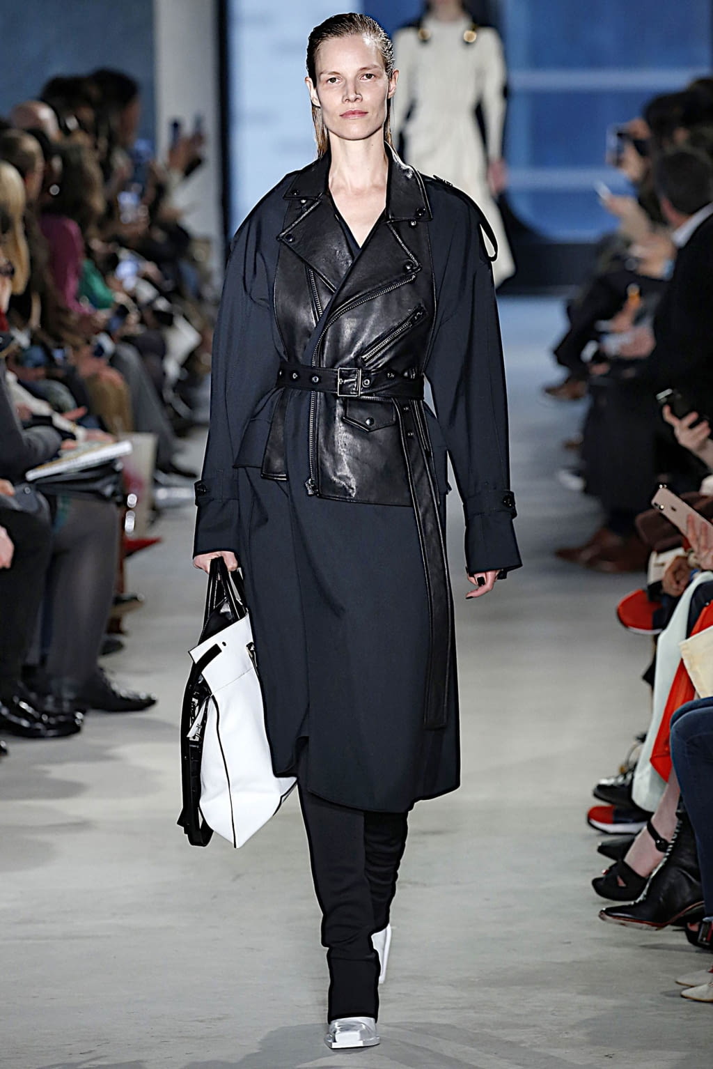 Fashion Week New York Fall/Winter 2019 look 13 from the Proenza Schouler collection 女装
