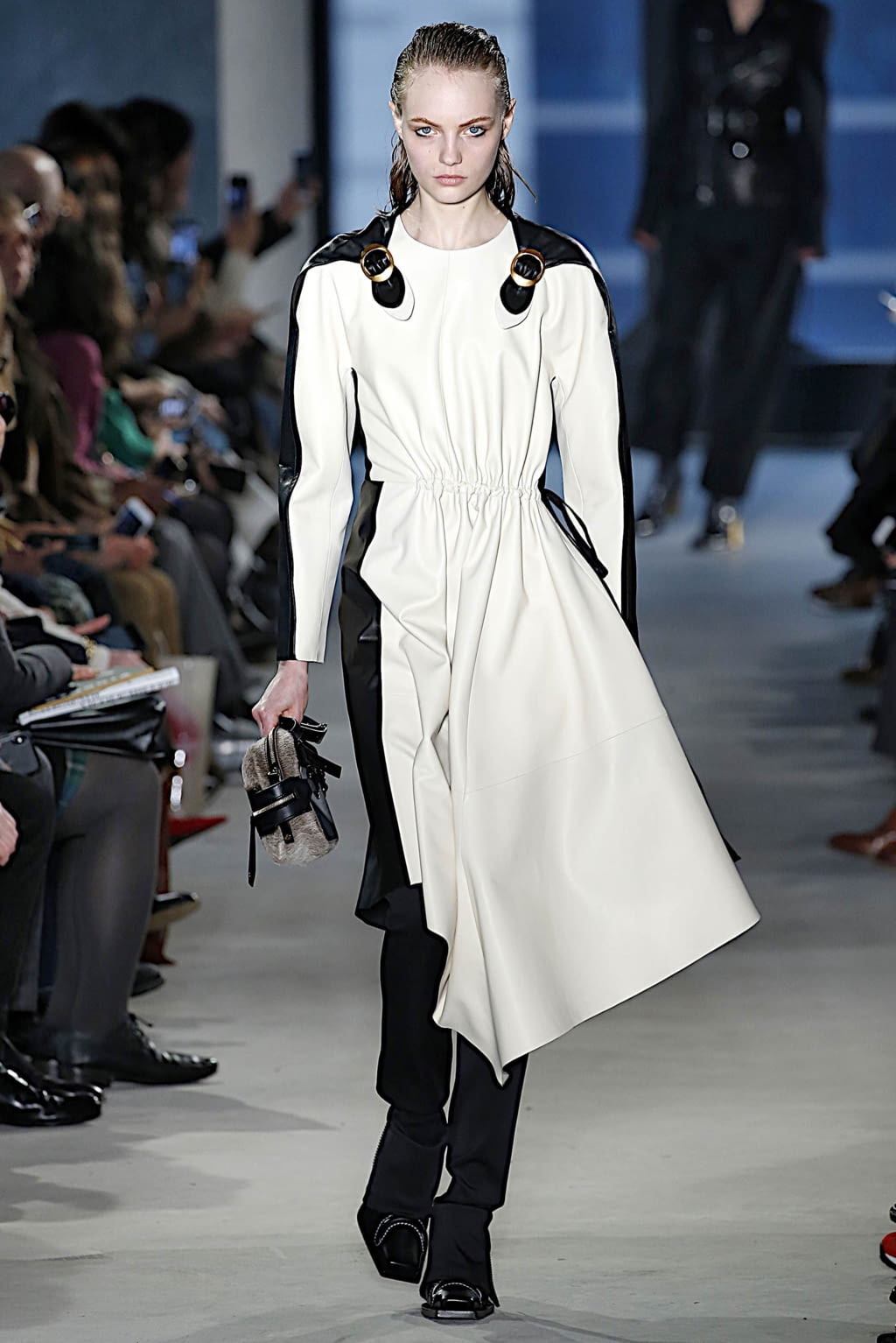 Fashion Week New York Fall/Winter 2019 look 14 from the Proenza Schouler collection 女装