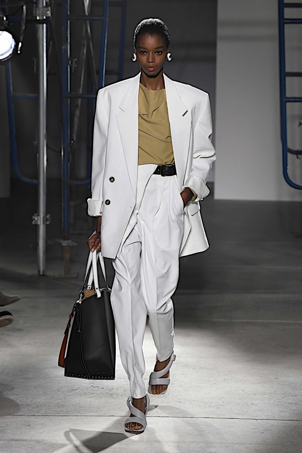 Fashion Week New York Spring/Summer 2020 look 15 from the Proenza Schouler collection 女装