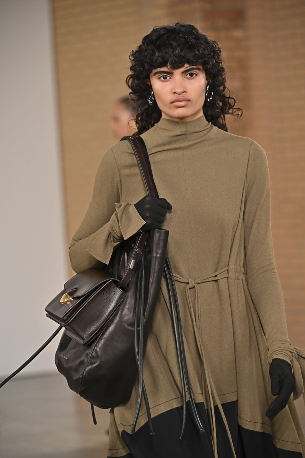 Fashion Week New York Fall/Winter 2022 look 8 from the Proenza Schouler collection womenswear accessories
