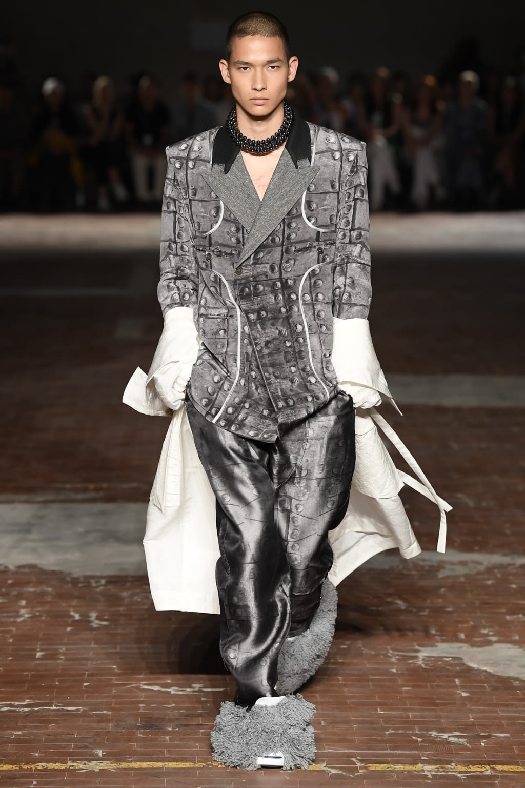Fashion Week Florence Spring/Summer 2020 look 1 from the Pronounce collection 男装