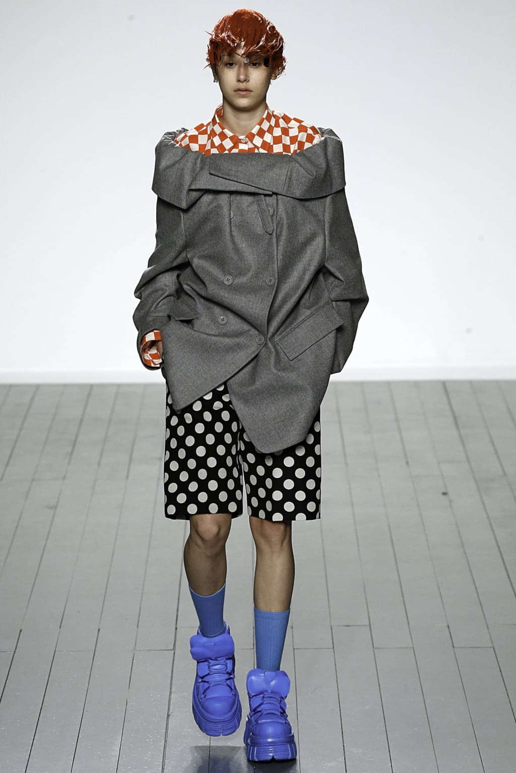 Fashion Week London Fall/Winter 2019 look 14 from the pushBUTTON collection 女装