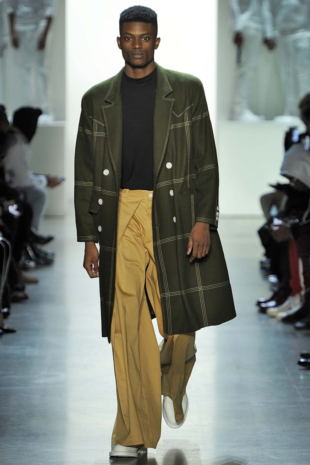 Fashion Week New York Fall/Winter 2018 look 18 from the Pyer Moss collection 女装
