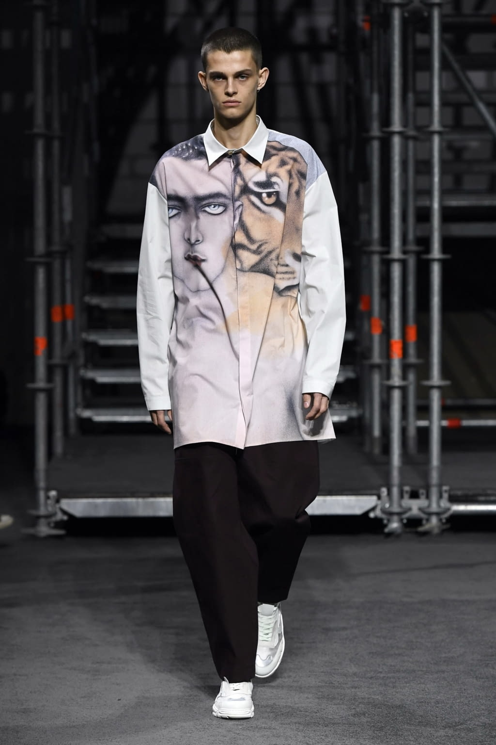 Fashion Week London Fall/Winter 2019 look 2 from the Qasimi collection 男装