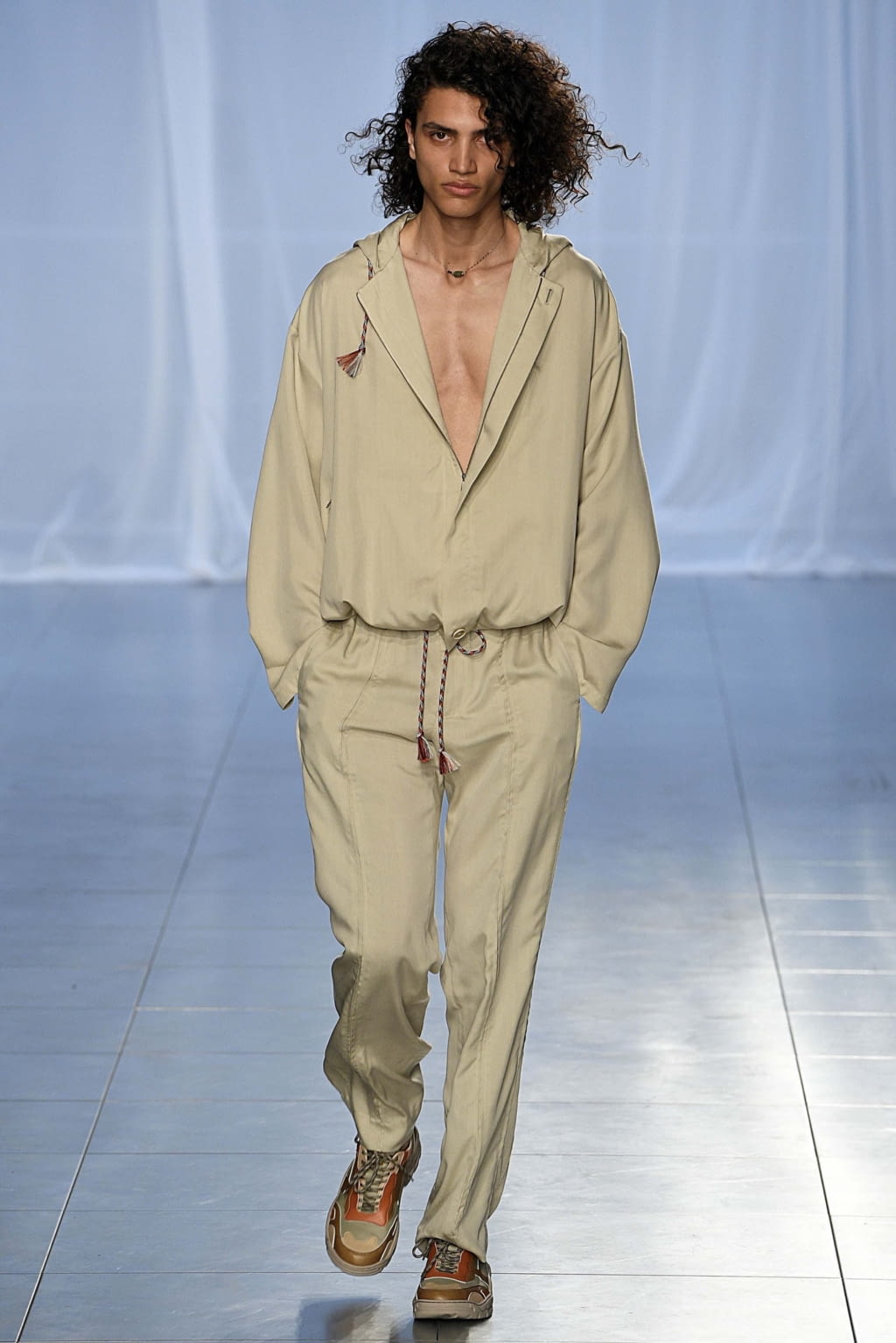 Fashion Week London Spring/Summer 2019 look 1 from the Qasimi collection menswear