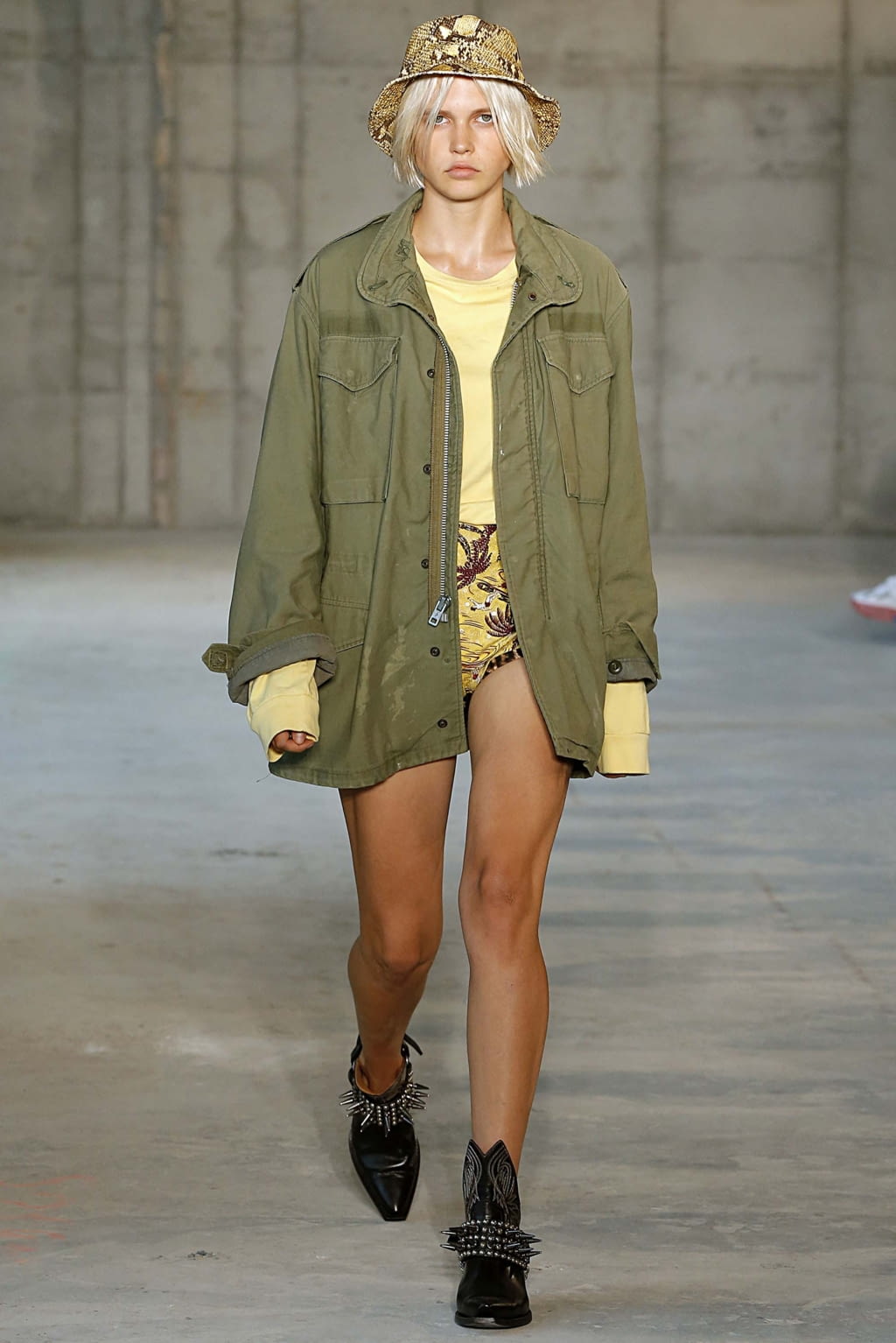 Fashion Week New York Spring/Summer 2019 look 8 from the R13 collection womenswear