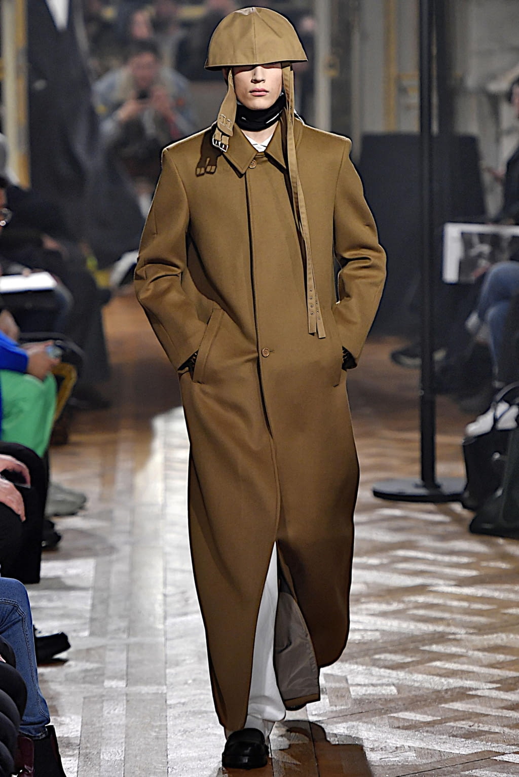 Fashion Week Paris Fall/Winter 2019 look 9 from the Raf Simons collection 男装