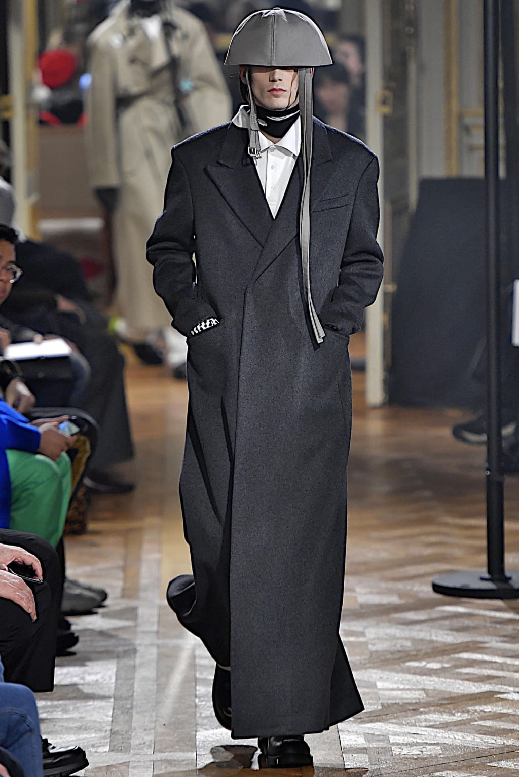 Fashion Week Paris Fall/Winter 2019 look 10 from the Raf Simons collection menswear
