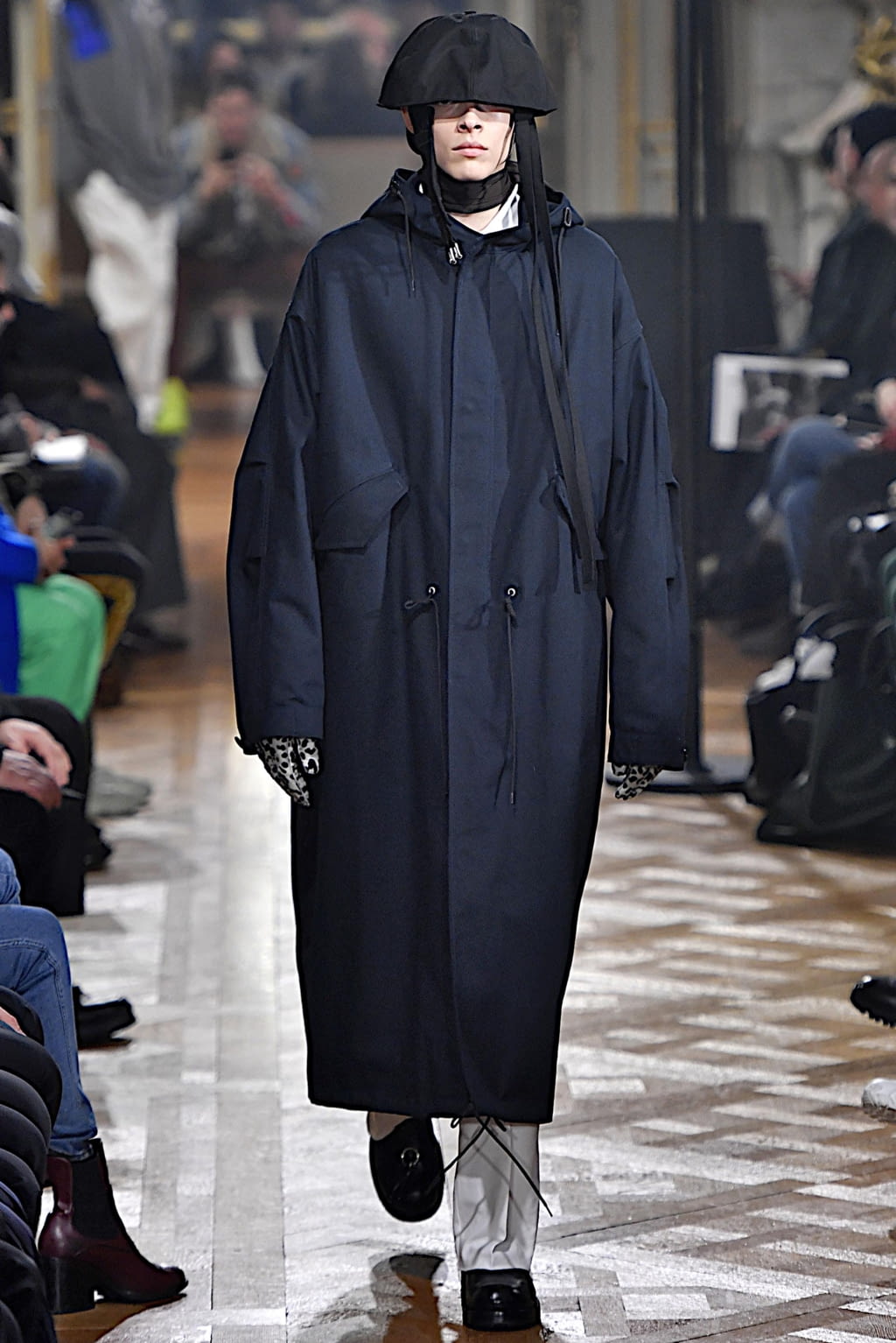 Fashion Week Paris Fall/Winter 2019 look 12 from the Raf Simons collection menswear