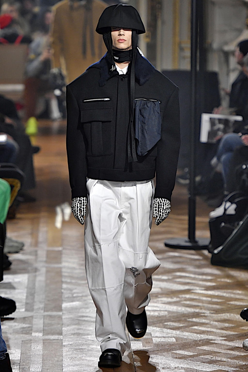 Fashion Week Paris Fall/Winter 2019 look 14 from the Raf Simons collection menswear