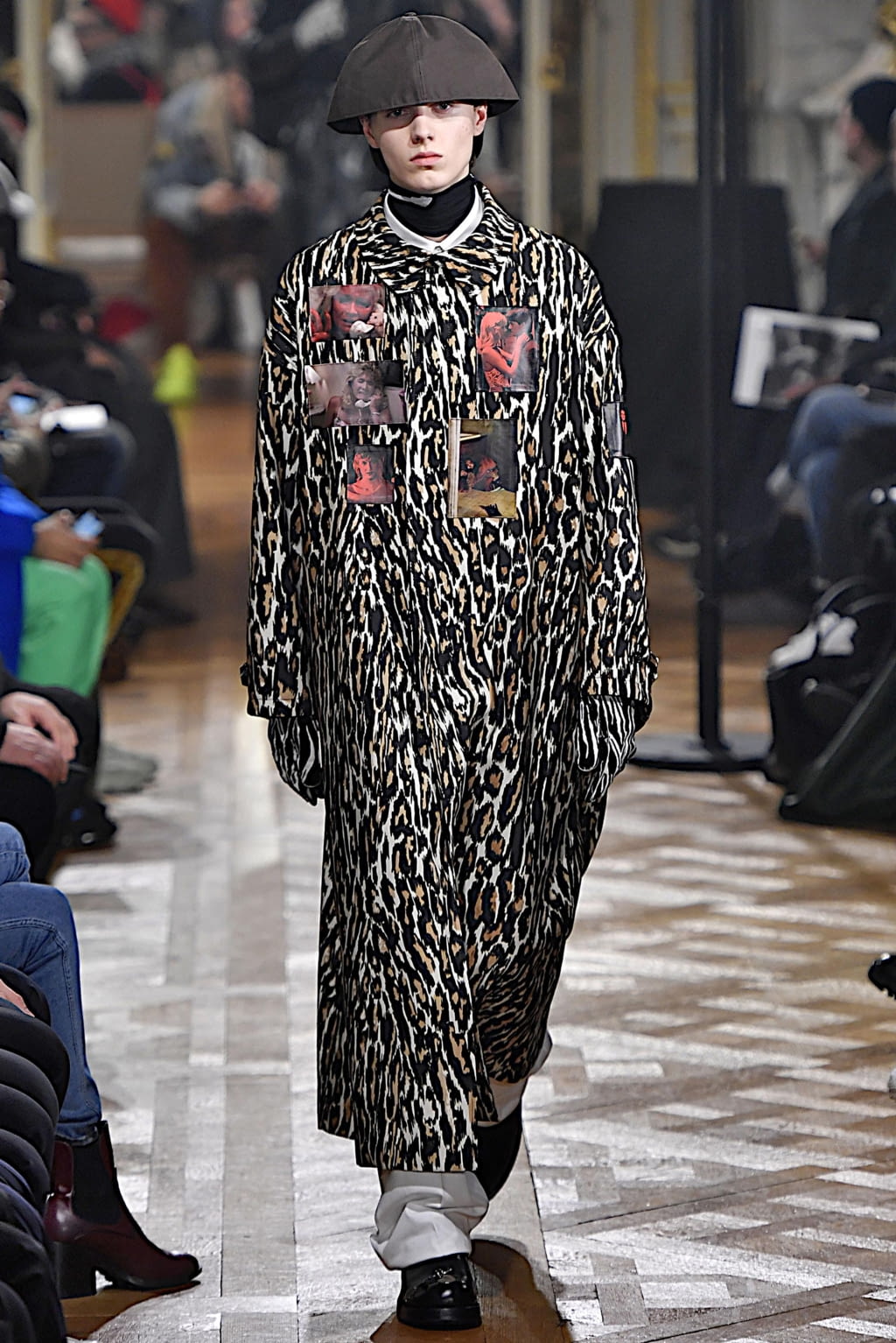 Fashion Week Paris Fall/Winter 2019 look 20 from the Raf Simons collection 男装
