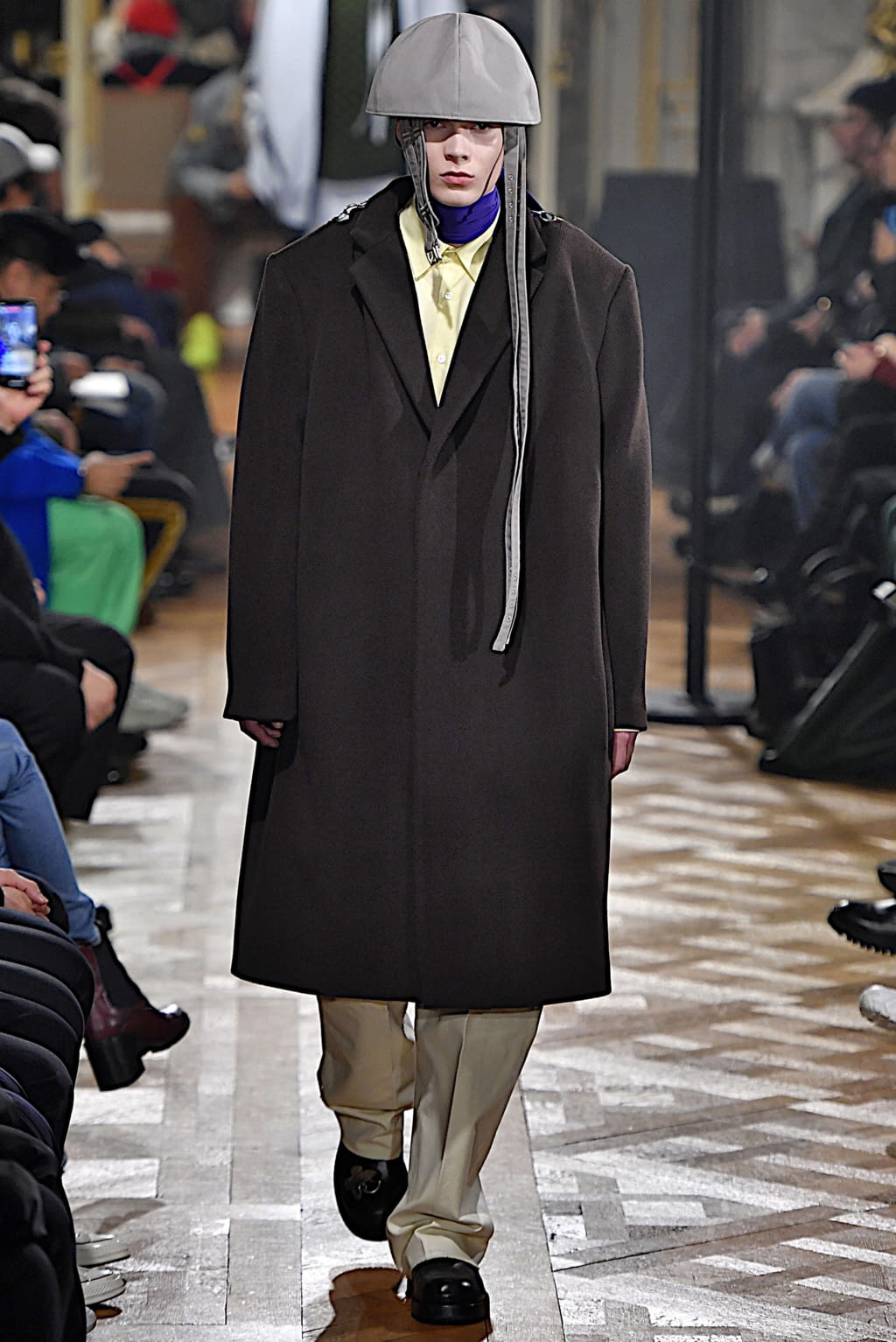 Fashion Week Paris Fall/Winter 2019 look 31 from the Raf Simons collection menswear