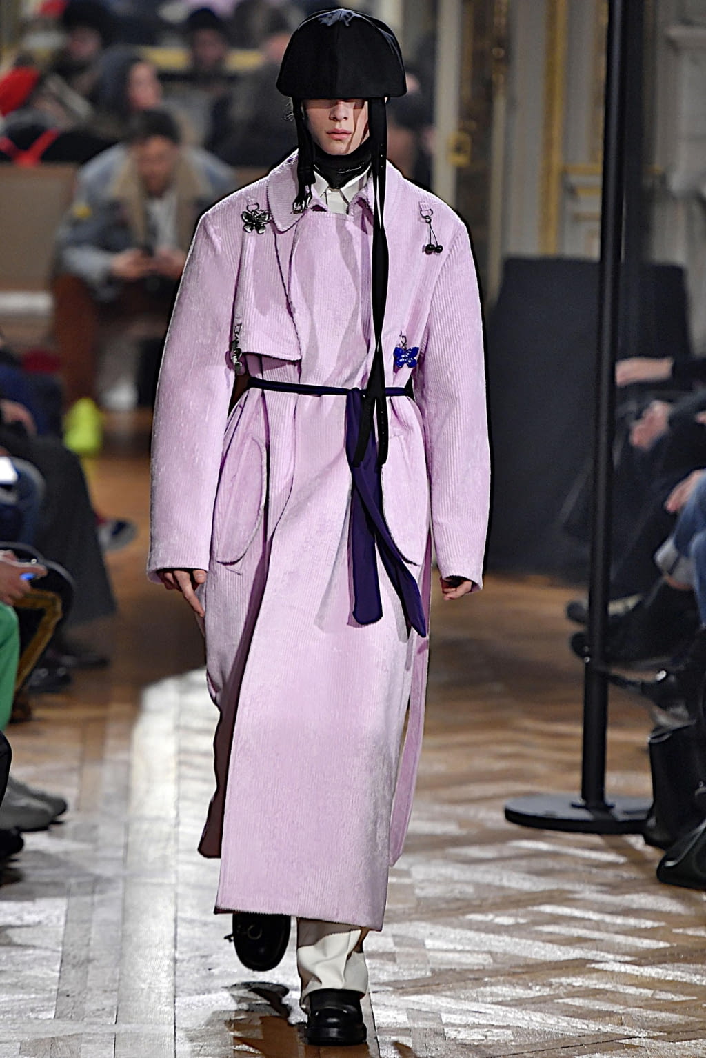 Fashion Week Paris Fall/Winter 2019 look 36 from the Raf Simons collection 男装