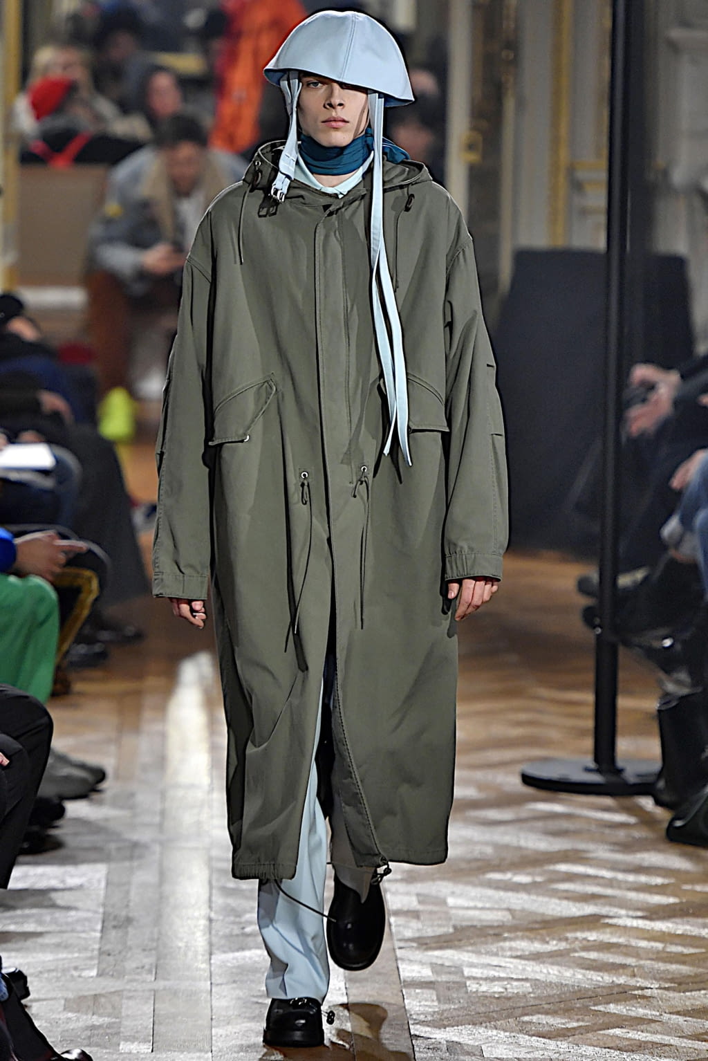 Fashion Week Paris Fall/Winter 2019 look 37 from the Raf Simons collection 男装
